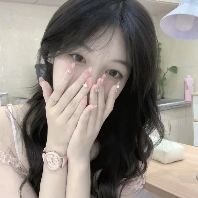 重生被赶出家门，忽悠校花摆地摊